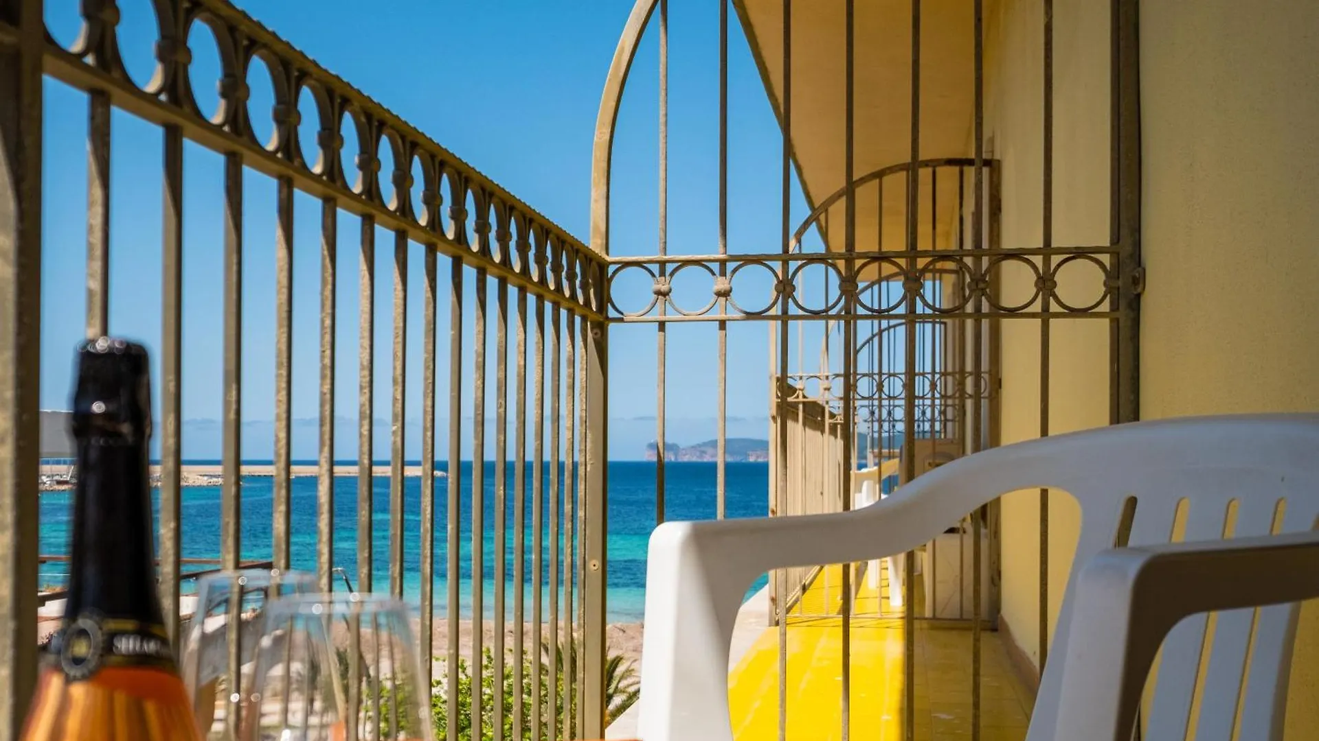 Hotel Il Gabbiano Alghero 3*,  Włochy